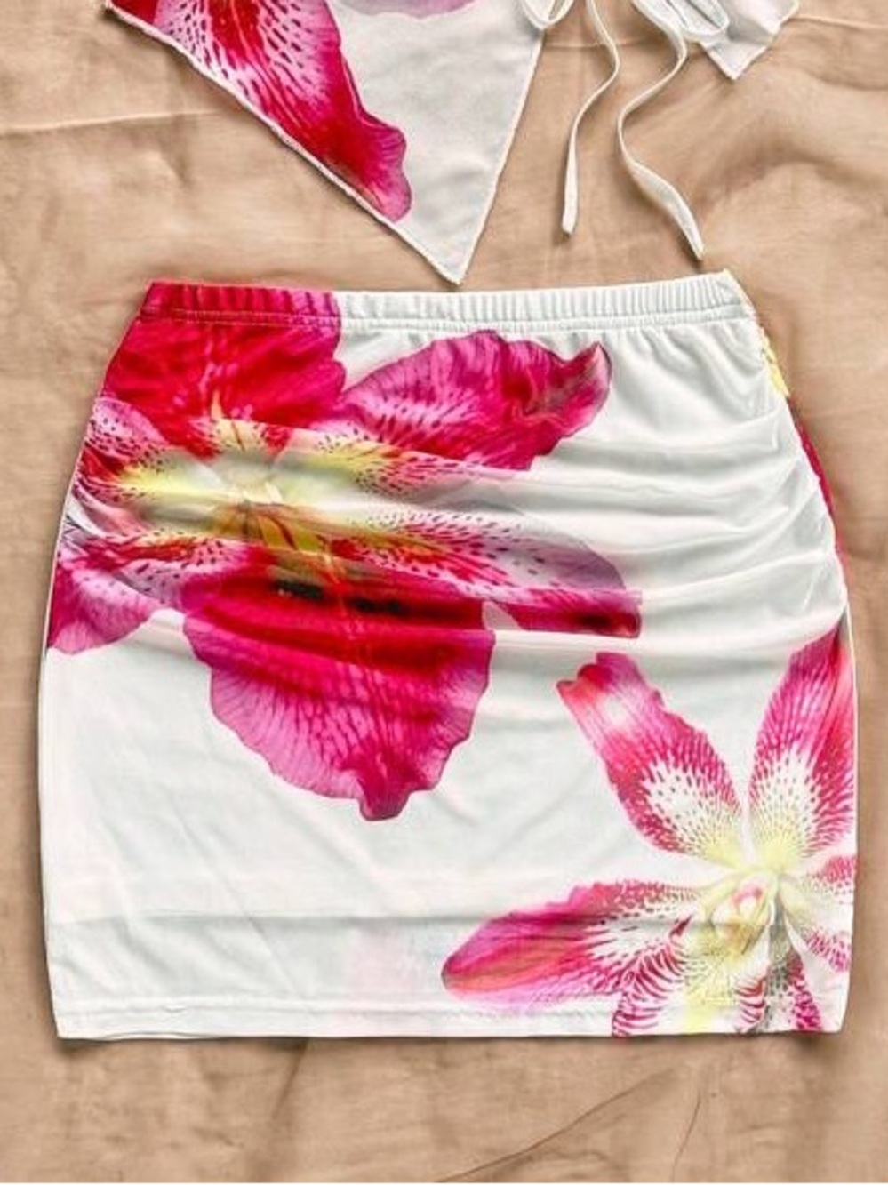Yellow Pink Floral Mesh Knit Mini Skirt Boho Beach Vacation Medium